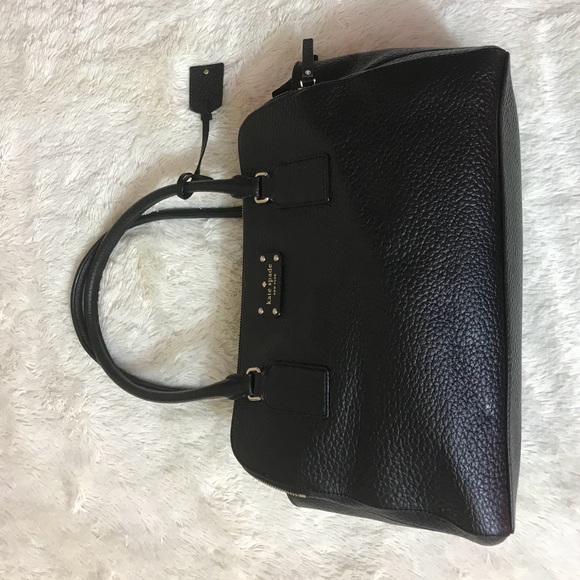 kate spade Handbags - Kate Spade Bay Street Lydia
